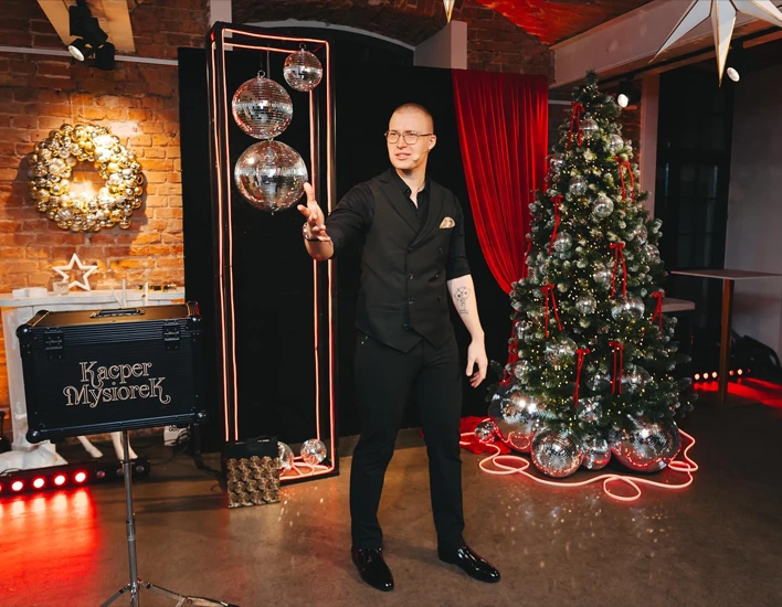 iluzjonista na wigilię firmową