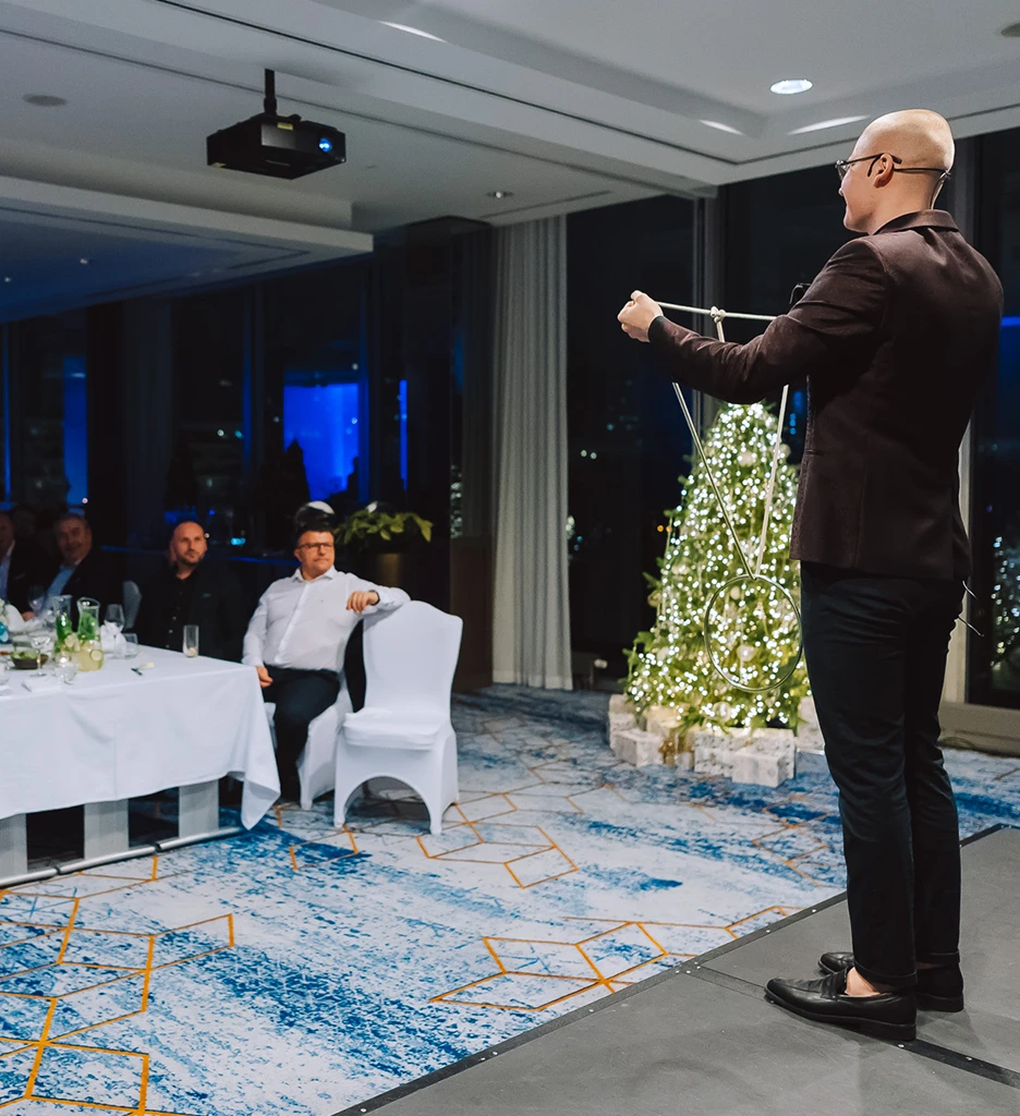 pokaz iluzji na wigilię firmową
