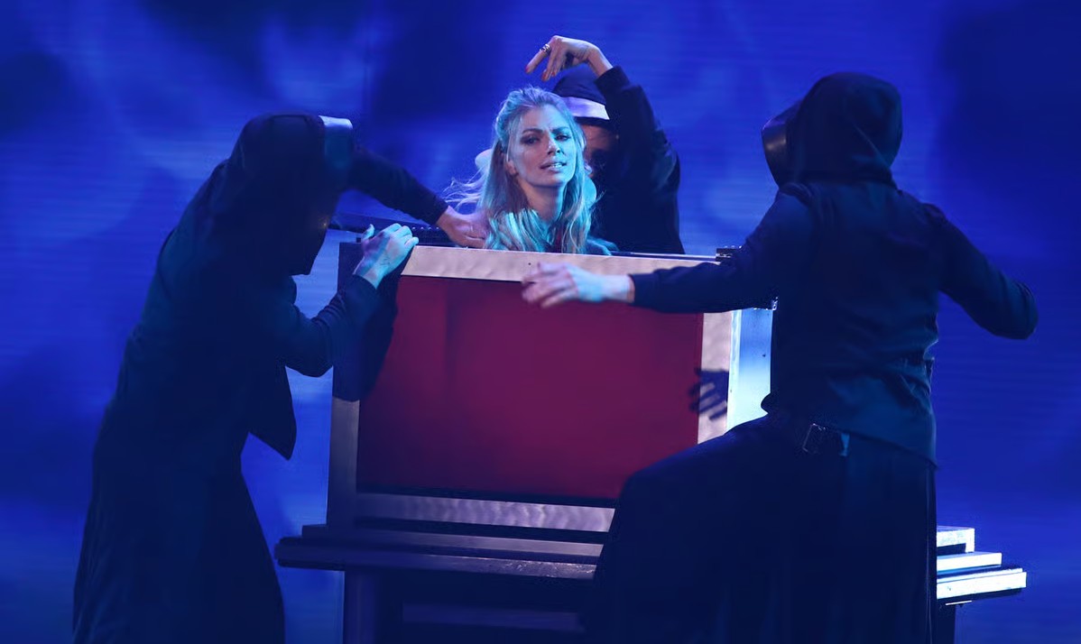 kobieta iluzjonistka